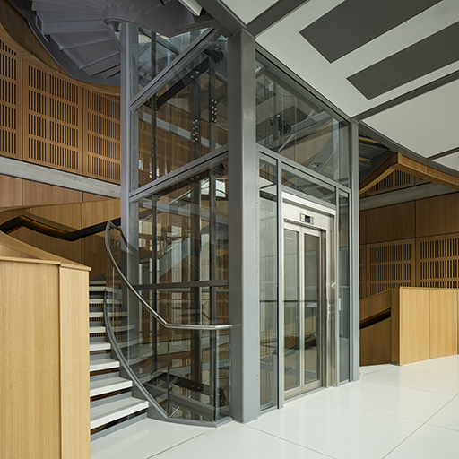 scenic glass lift at oxford university Dickson Poon building by MV Lifts