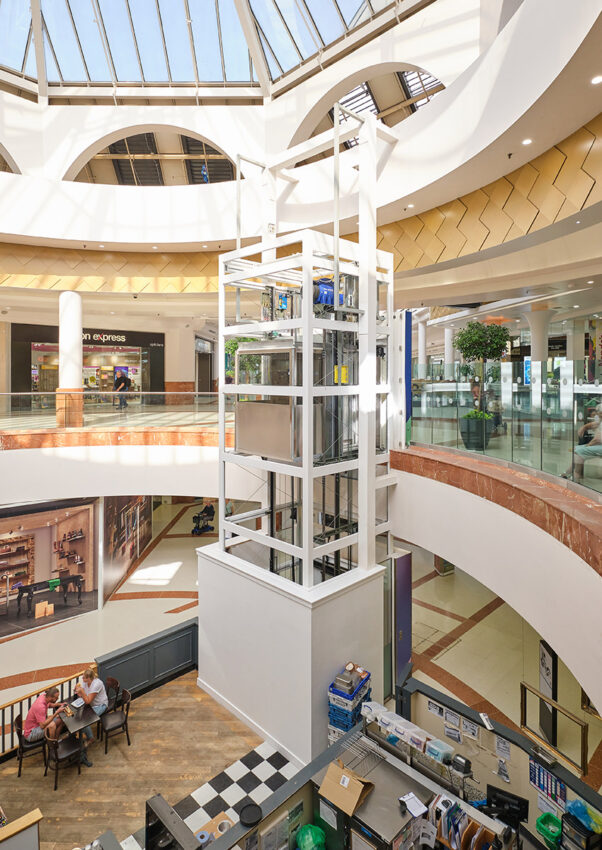 Scenic glass lift installation
